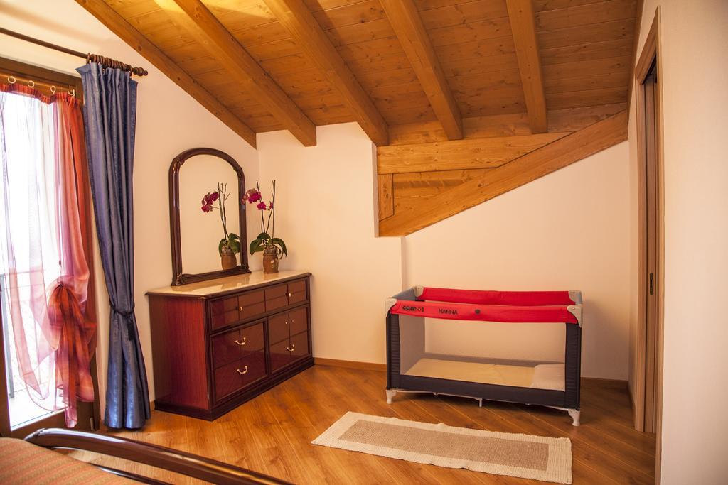 Casa Sole Apartment Vercana Room photo